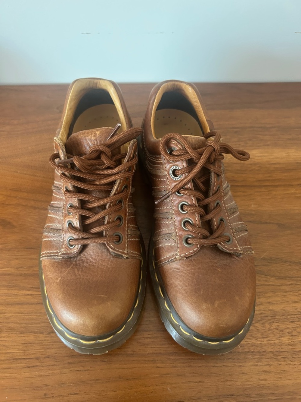 VINTAGE. Dr. Martens Brown Leather Lace-Up Oxford Shoes NWOB